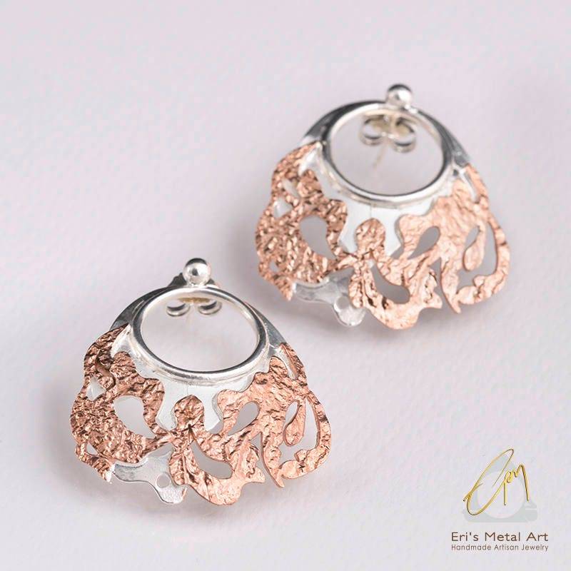 Handgemachte Orchidee Krone Ohrstecker, Zwei-Ton Silber Ohrringe, Gold Krone, Rose Einzigartige Handgefertigte Blumenohrringe von ErisMetalArt