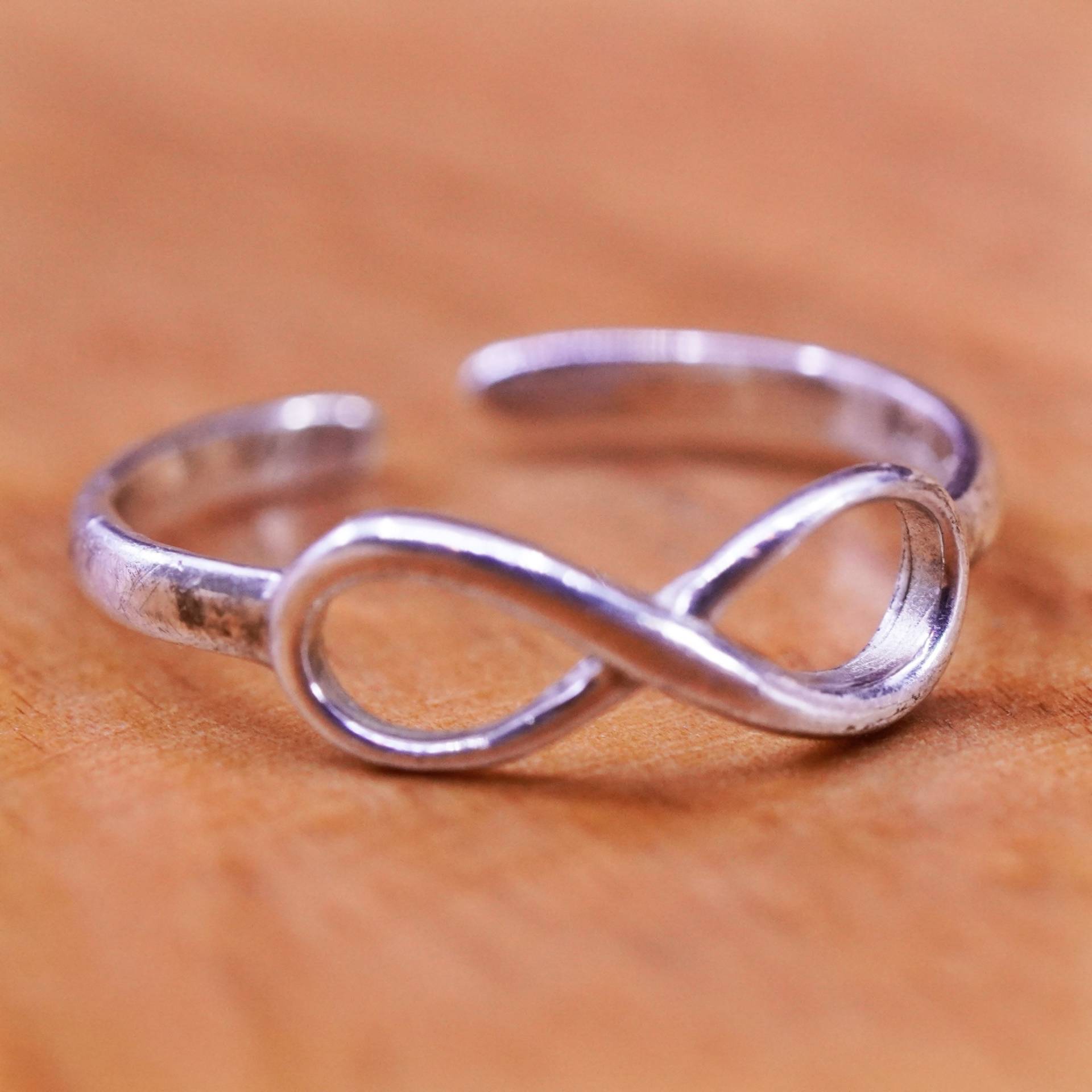 Größe 2, 5, Vintage Sterling Silber Handarbeit Ring, 925 Infinity Loop Band, Offenes Ende, Gestempelt von ErisSilver