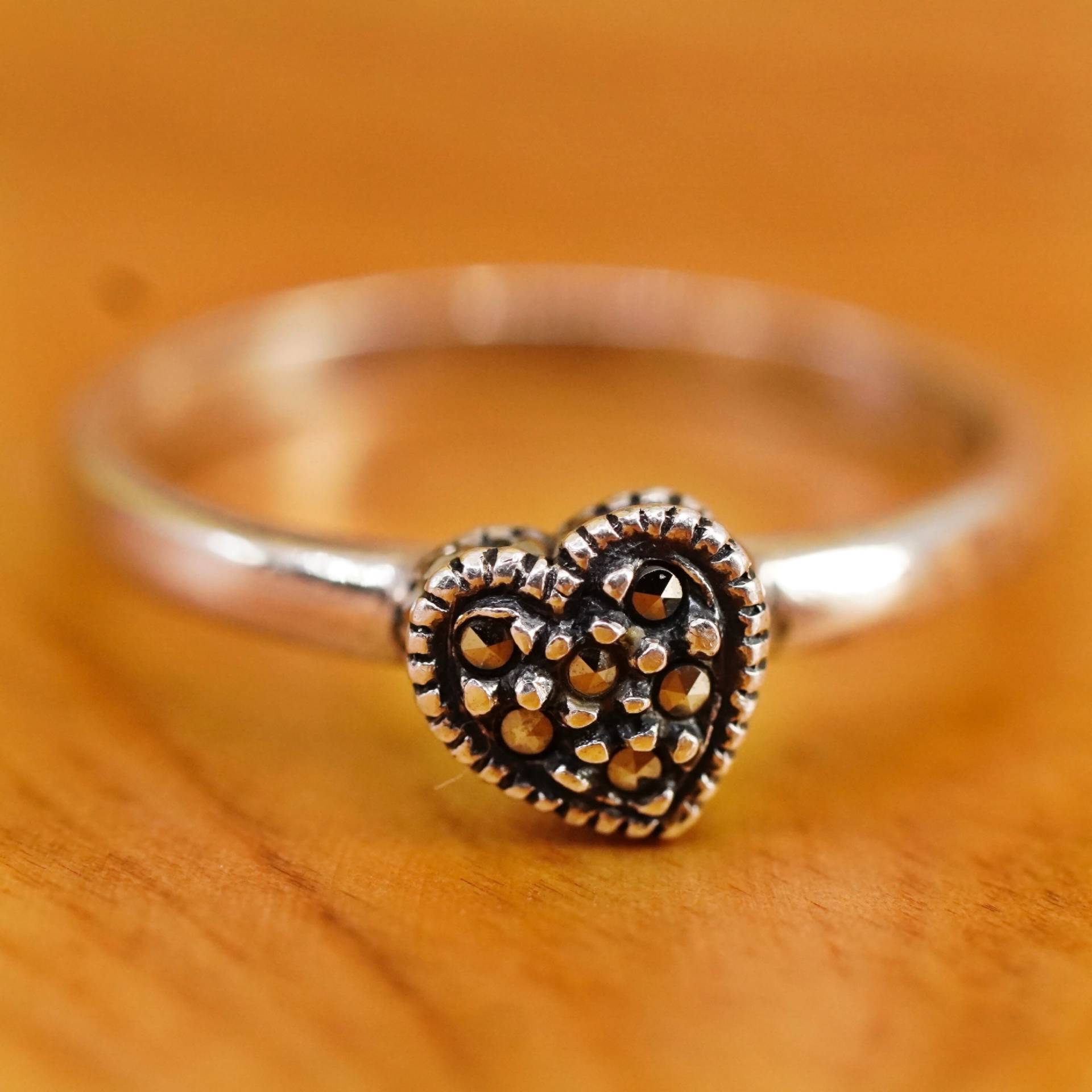 Größe 6, Vintage Judith Jack Sterling Silber Herz Ring Mit Markasite Details, 925 Band, Gestempelt Jj von ErisSilver