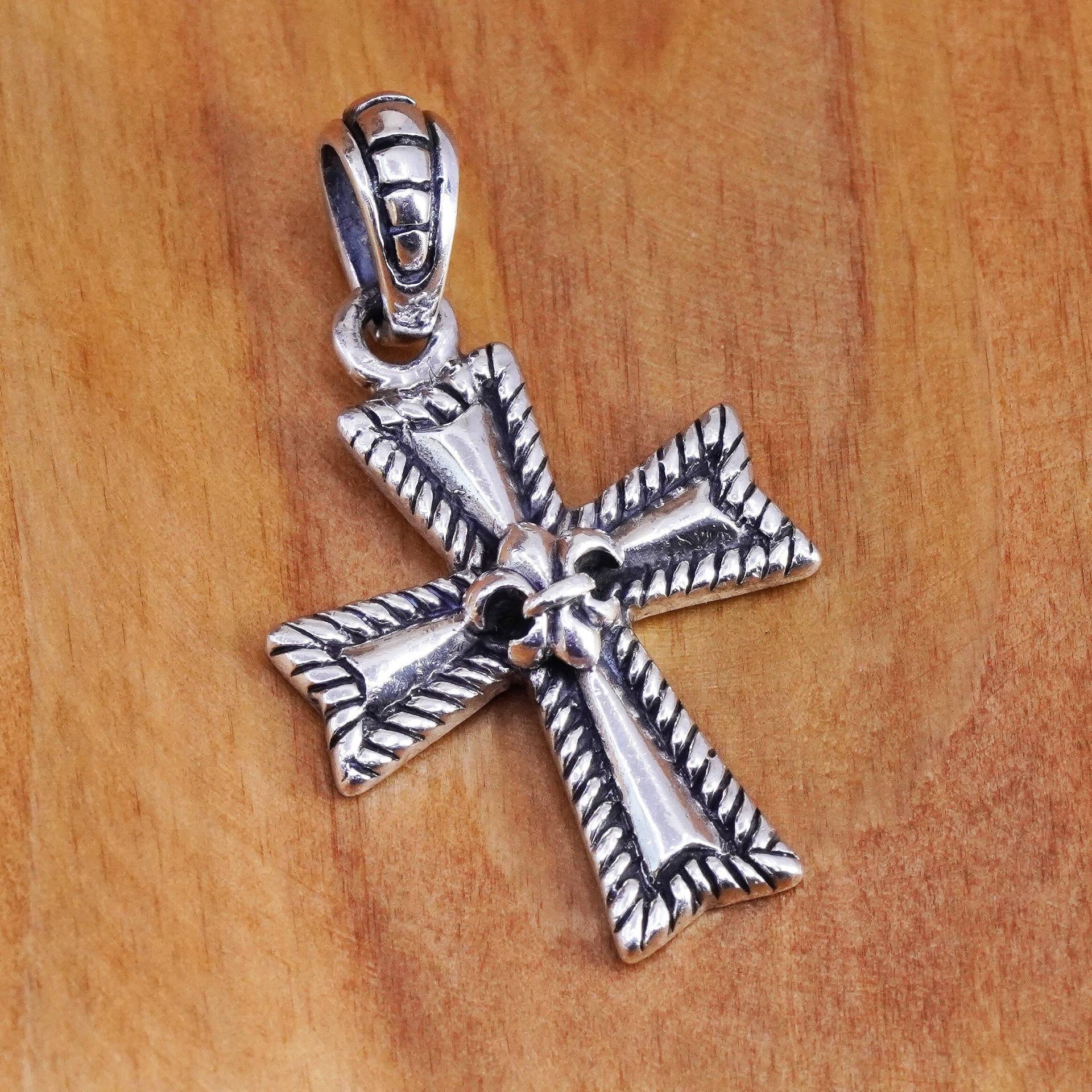 Vintage Sterling Silber Handarbeit Anhänger, 925 Kreuz Mit Fleur De Lis Und Kabel Rund, Gestempelt von ErisSilver