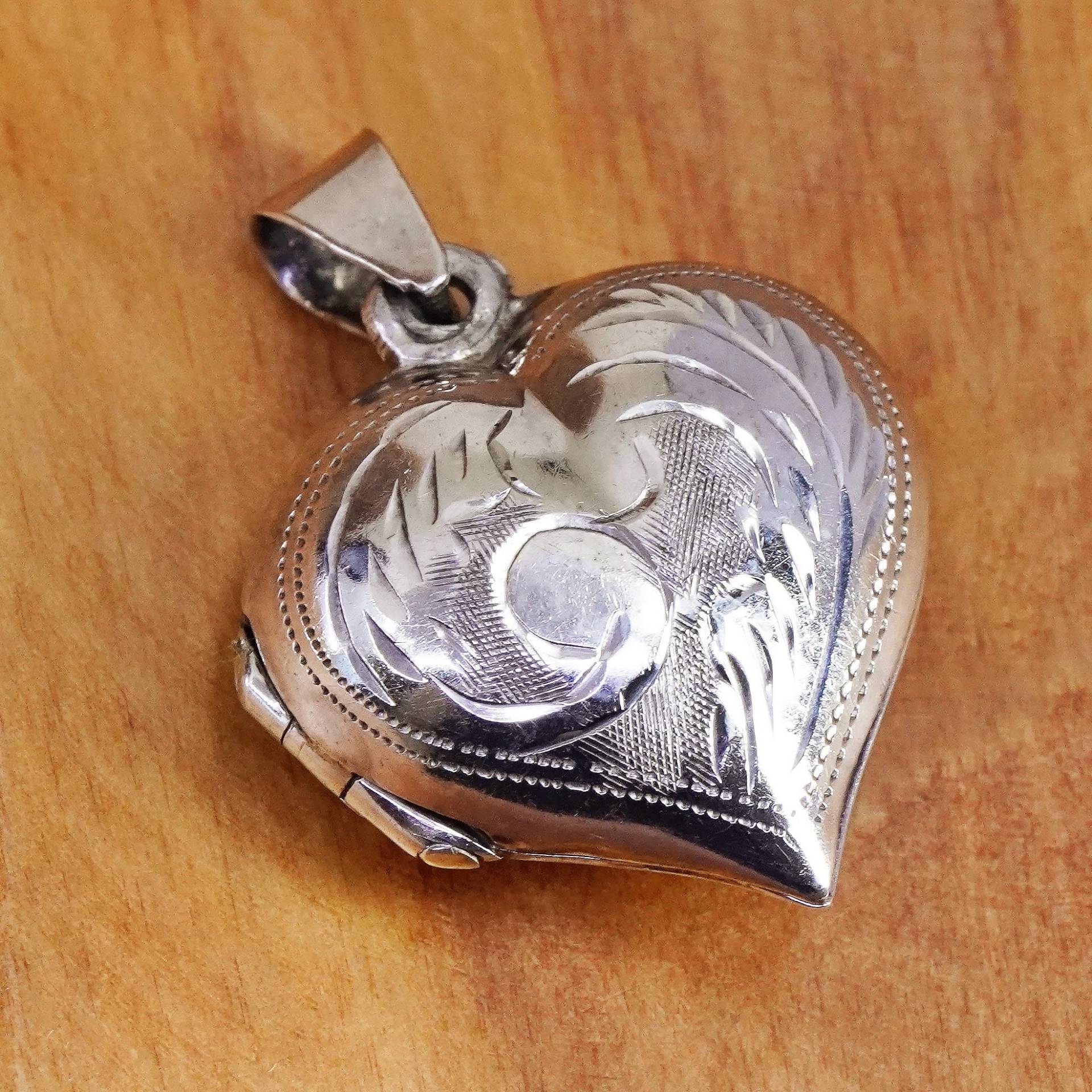 Vintage Sterling Silber Handgemachter Anhänger, Strukturiertes 925 Herz Foto Meloillon, Gestempelt von ErisSilver