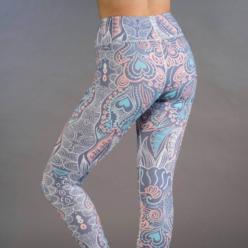 Fitness Leggings - Nura Fitness Leggings - Nura von ErmineandGreyUK