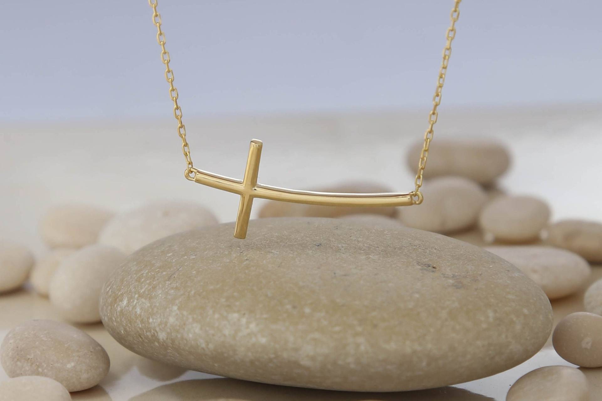 14K Gold Gebogen Seitlich Kreuz Halskette, Sterlingsilber Religiöse Taufe Geschenk, Weihnachtsgeschenk von ErsJewelryDesign