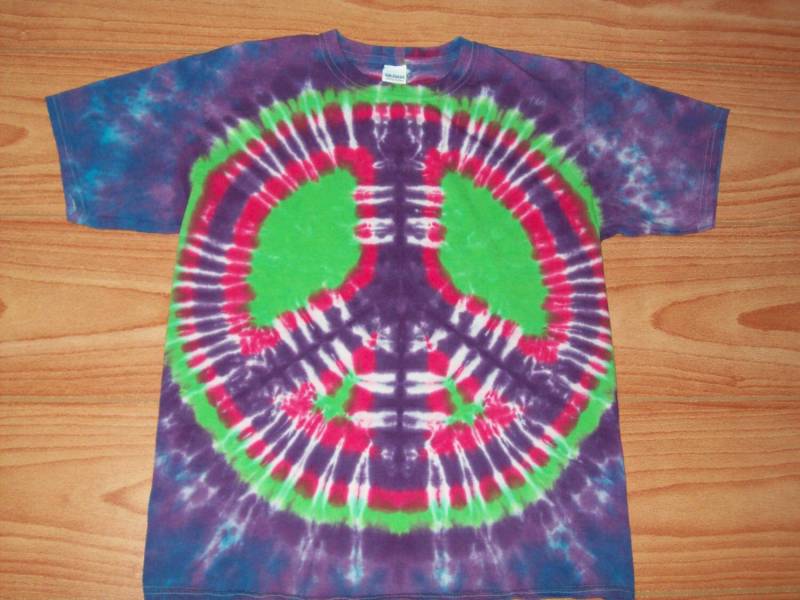 Peace Sign Tie Dye - S M L Xl 2X 3X 4X 5X 6X - Kinder Erwachsene Plus Size Zeichen Shirt von EsGroovyTuesdays