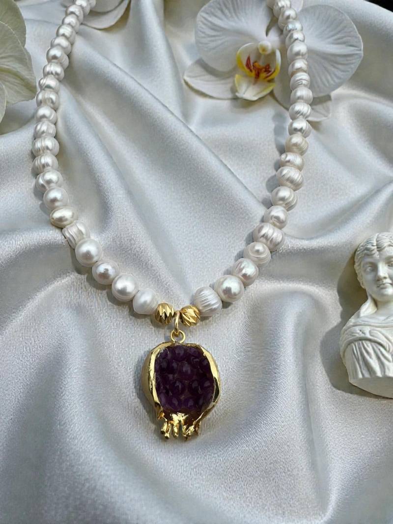 Granatapfel Detail Naturperlen Kombination Design Halskette von EsHustone