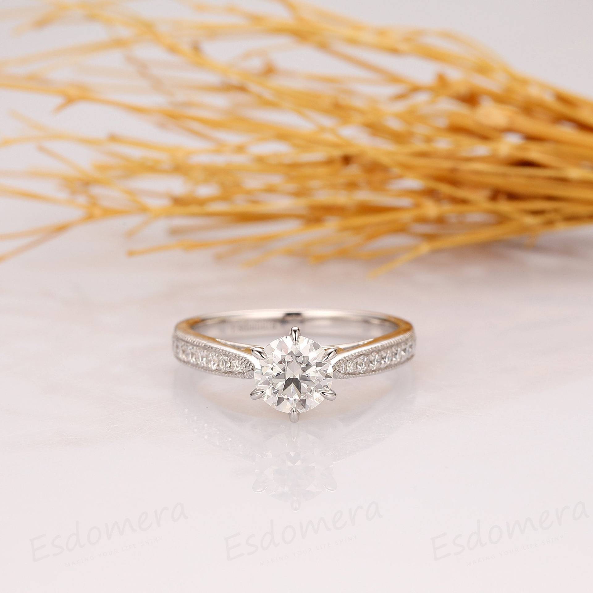 14 K Solid White Gold 6mm Runde Geschnitten Moissanite Verlobungsring, Halbe Ewigkeit Band, Braut Ring, Versprechen Jahrestag Ring Für Frauen von Esdomera