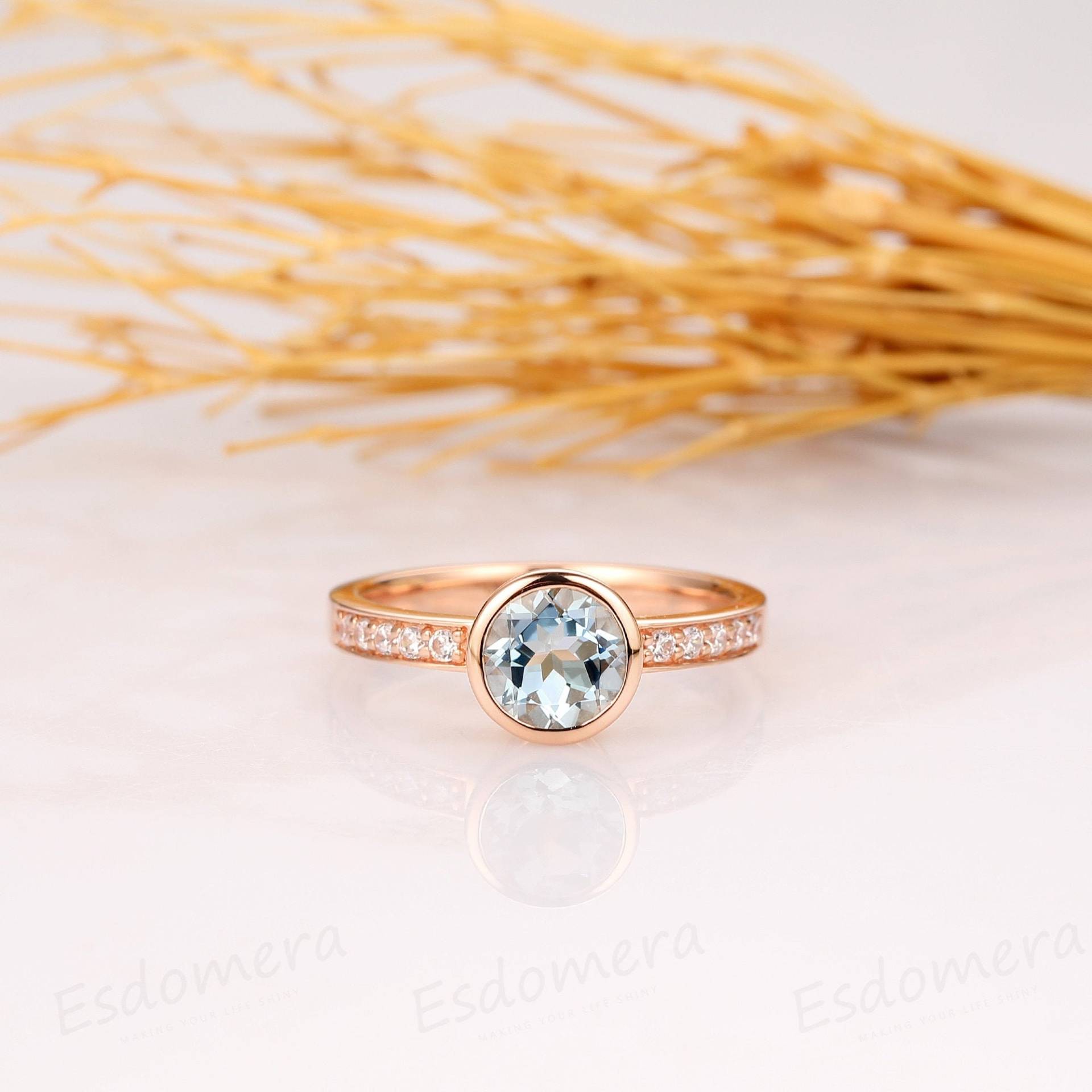 14K Massiver Roségold Natürlicher Aquamarin Ring, 6, 5mm Rund Geschnittener Natürlicher Verlobungsring, Lünettenfassungsring, Blauer Stein Ehering von Esdomera