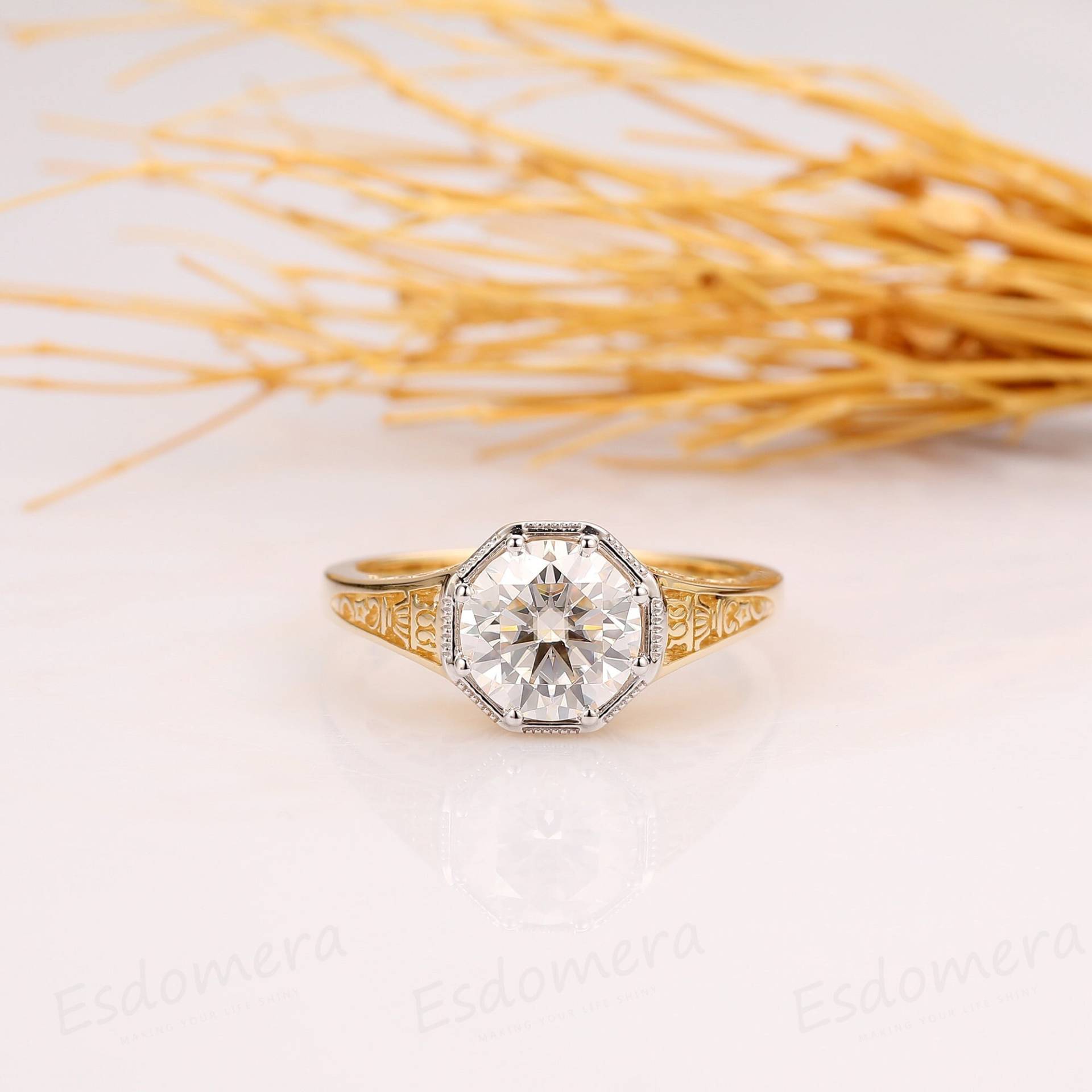 14K Zweifarbiges Gold 8mm Rundschliff Moissanite Verlobungsring, Vintage Art-Deco-Frauenring, Jubiläumsring Versprechensgeschenk, Einzigartiger Ring von Esdomera