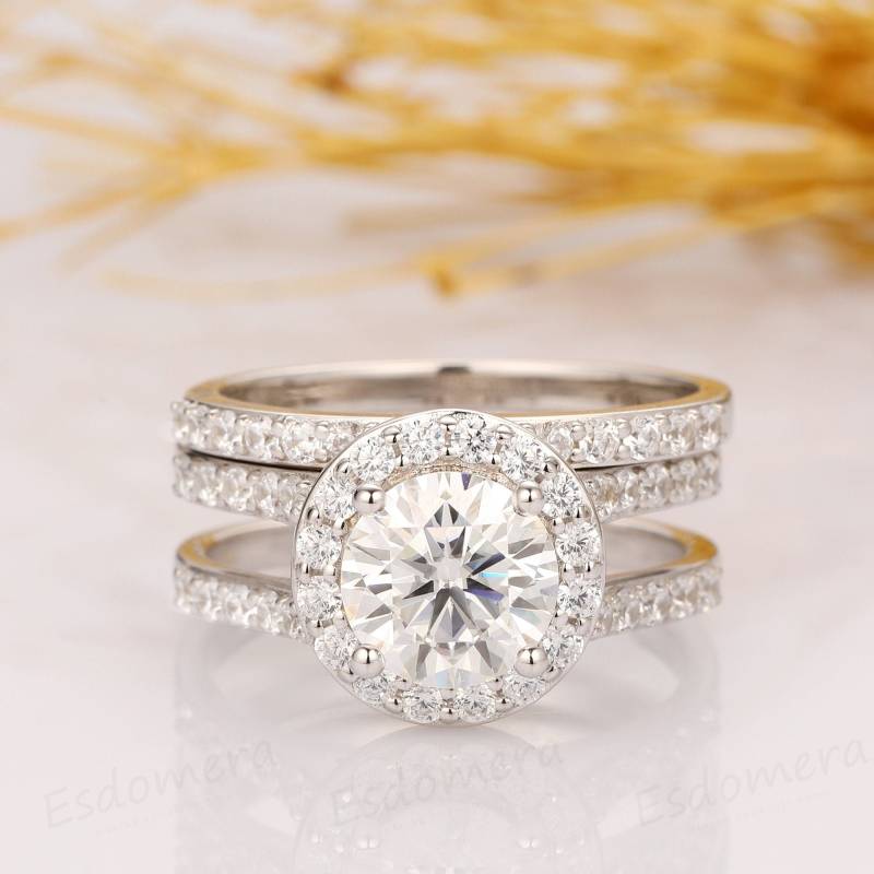 2Ct Rundschliff Moissanit Verlobungsring, 14K Weißgold Doppelband, Halbe Ewigkeit Eheringe, Hochzeit Brautring Set, Jubiläumsring von Esdomera