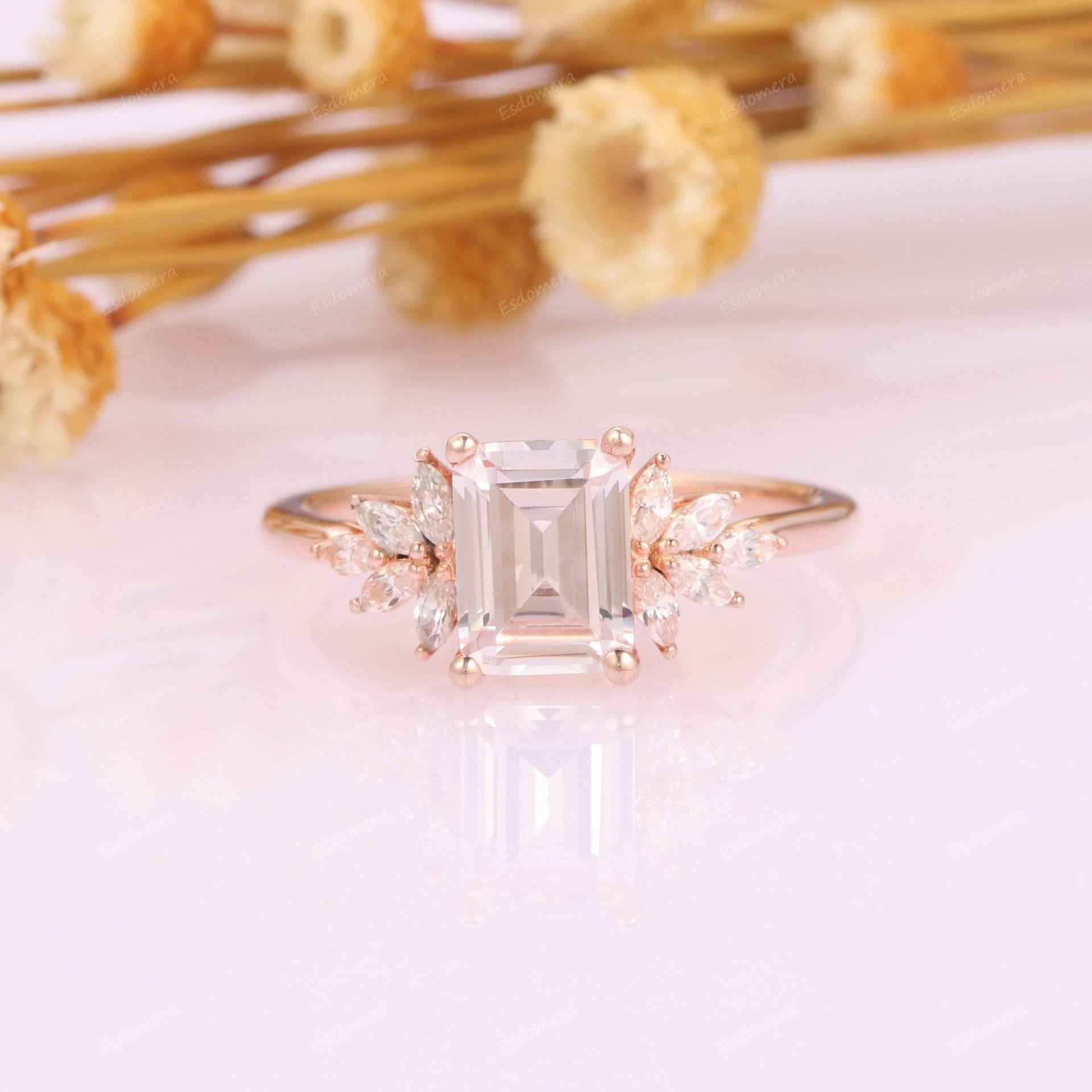 2Ct Smaragdschliff 6x8mm Moissanite Verlobungsring, Rose Gold Cluster Ehering Für Frauen, Einzigartiges Jahrestagsgeschenk, Krappen Set Vorschlag von Esdomera