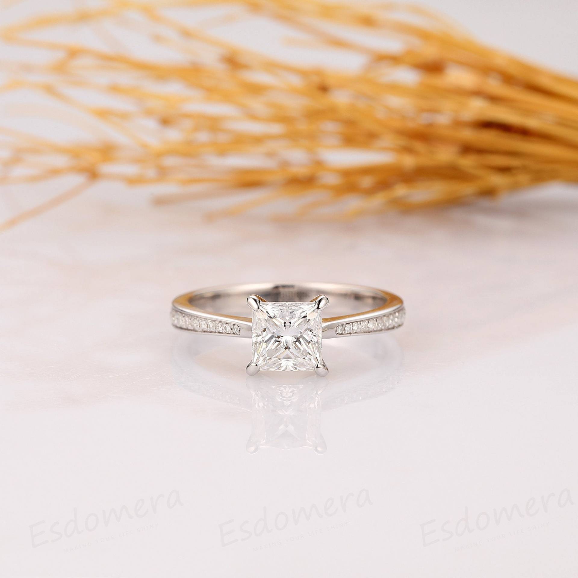 Prinzessin Geschnitten 1Ct Moissanite Verlobungsring, 14 K Weißgold Ehering, Prong Set Vorschlag Ring, Jubiläumsgeschenk, Tägliche Ring von Esdomera