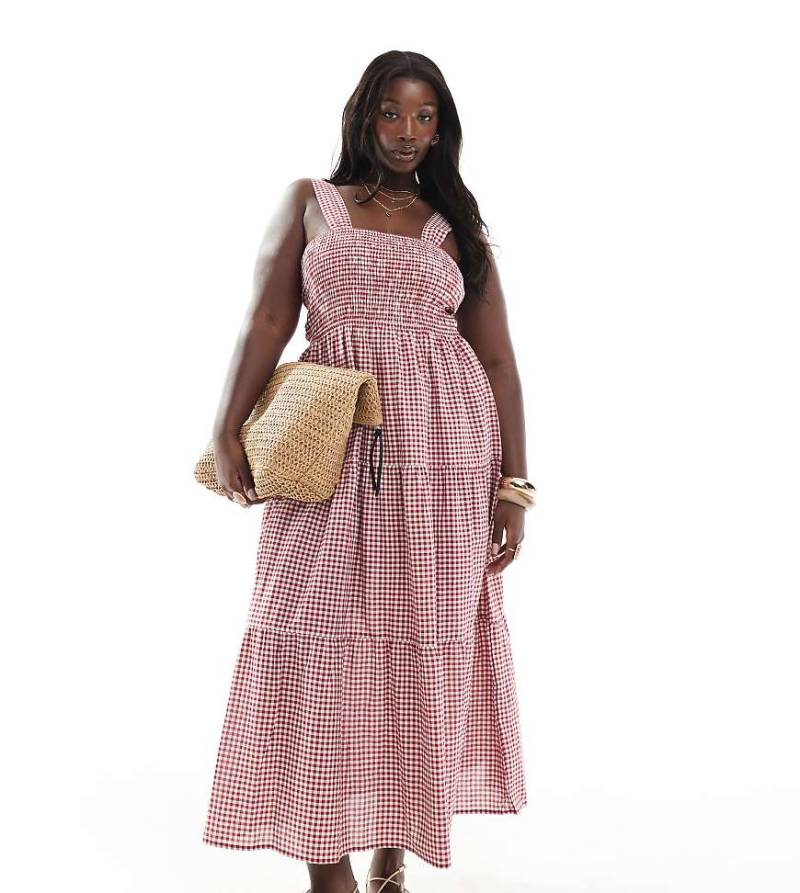 Esmée Curve - Exclusive - Gestuftes Maxi-Strandkleid mit Vichykaromuster in Rot und Weiß von Esmee Curve