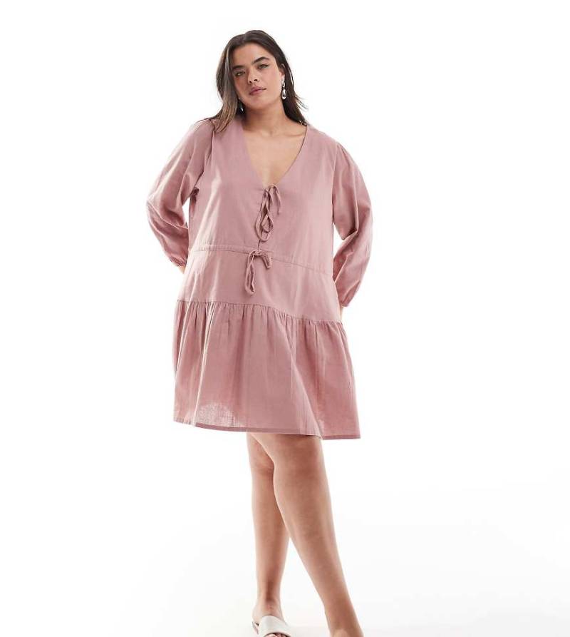 Esmée Curve Exklusiv - Langärmliges, kurzes Strandkleid aus Leinenmix in Karamell mit Bindedetail vorne-Neutral von Esmee Curve