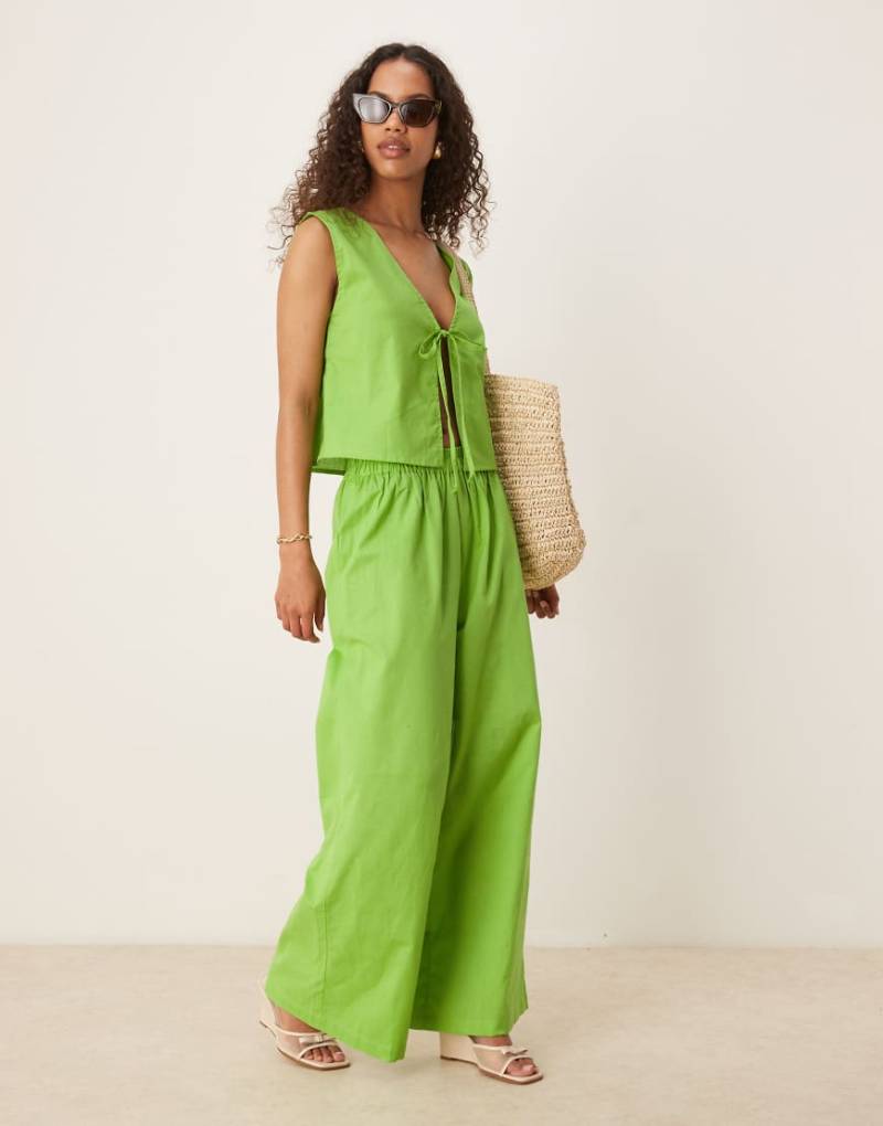 Esmee - Exclusive - Strandhose in grüner Leinenoptik von Esmée