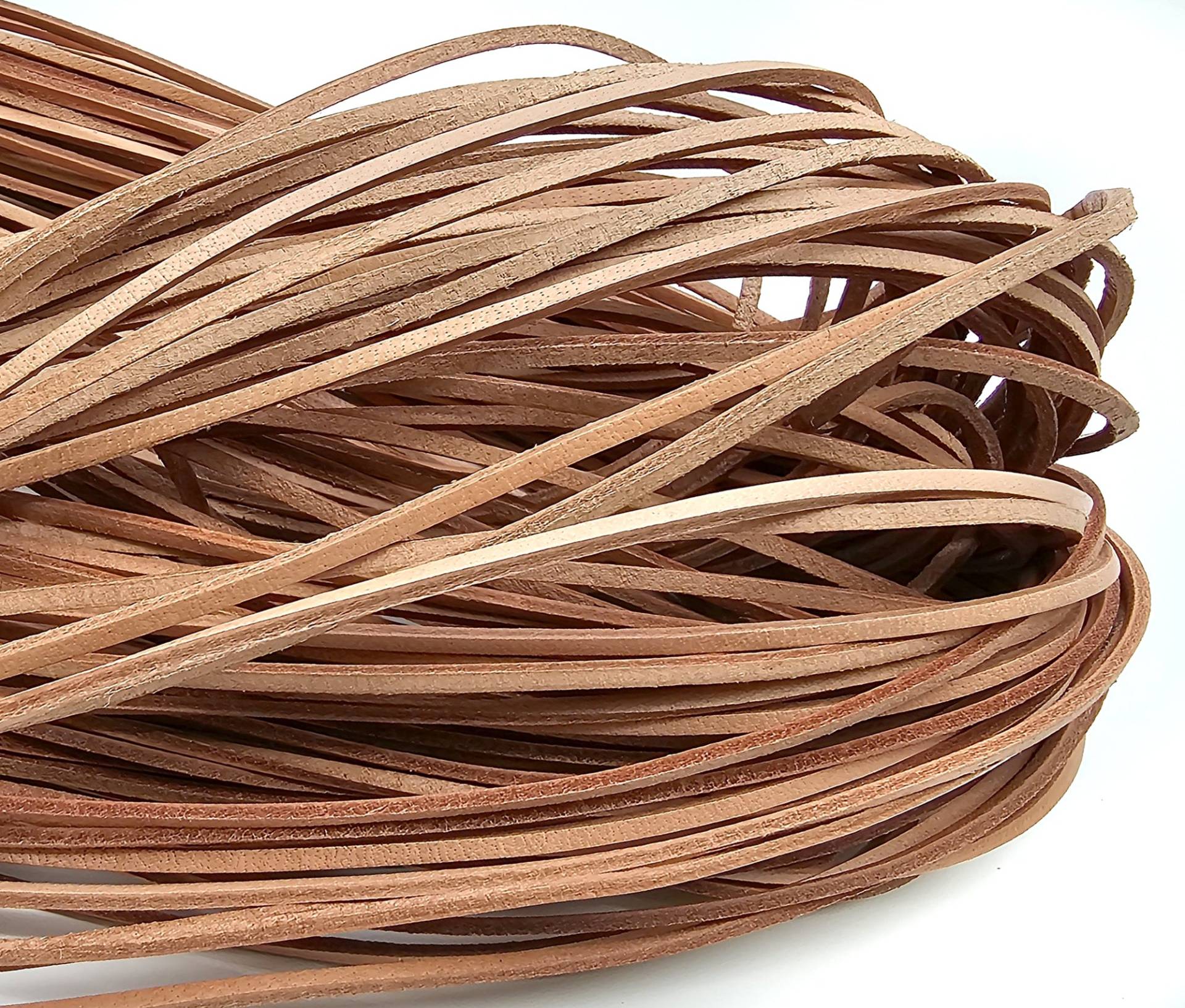 esnado Eckiges Lederband 3 x 2 mm – Natur von Esnado