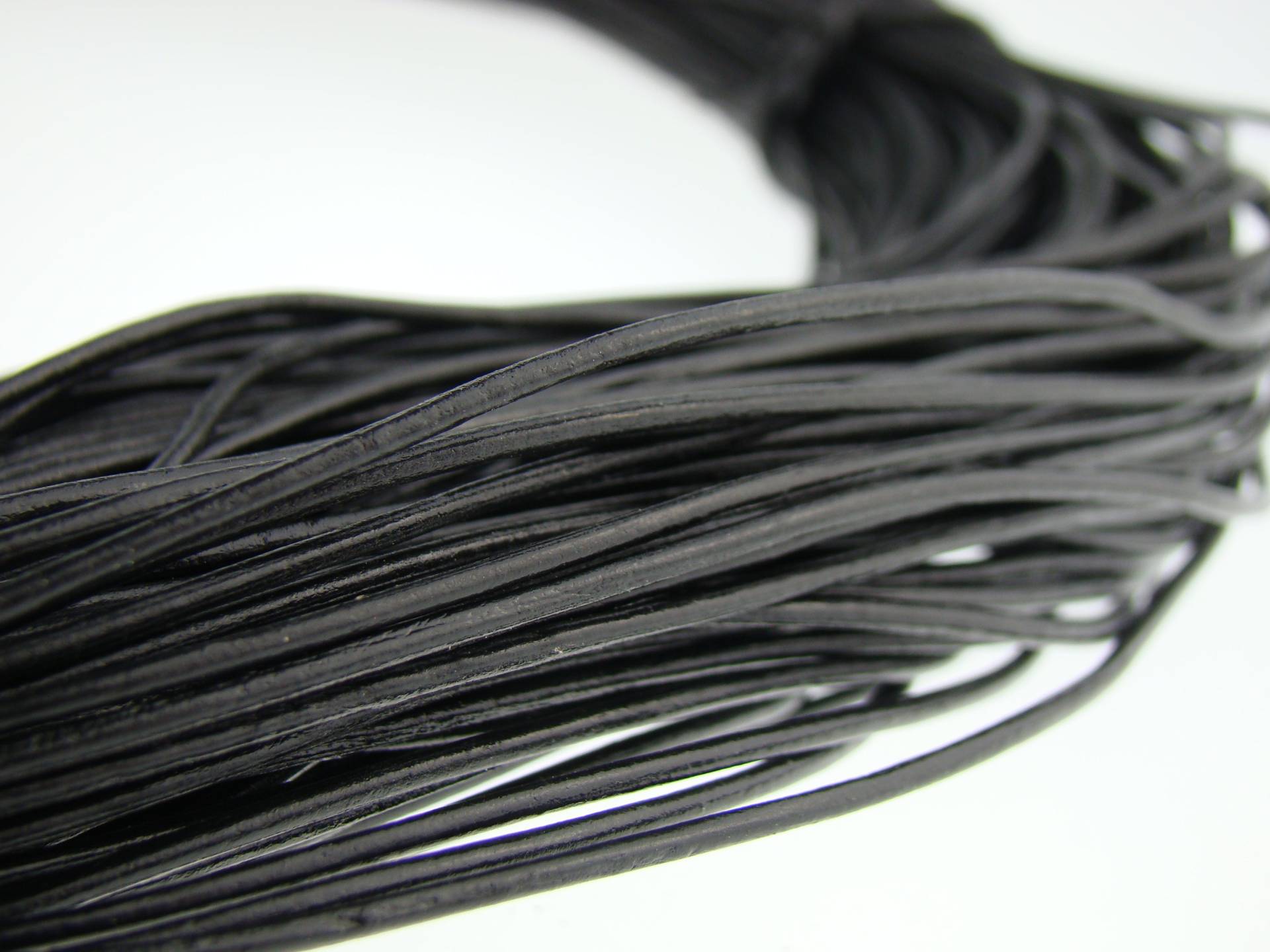 esnado Lederband 1,5 mm – Echt Leder für Schmuck esnado Lederband 1,5 mm – Echt Leder für Schmuck von Esnado
