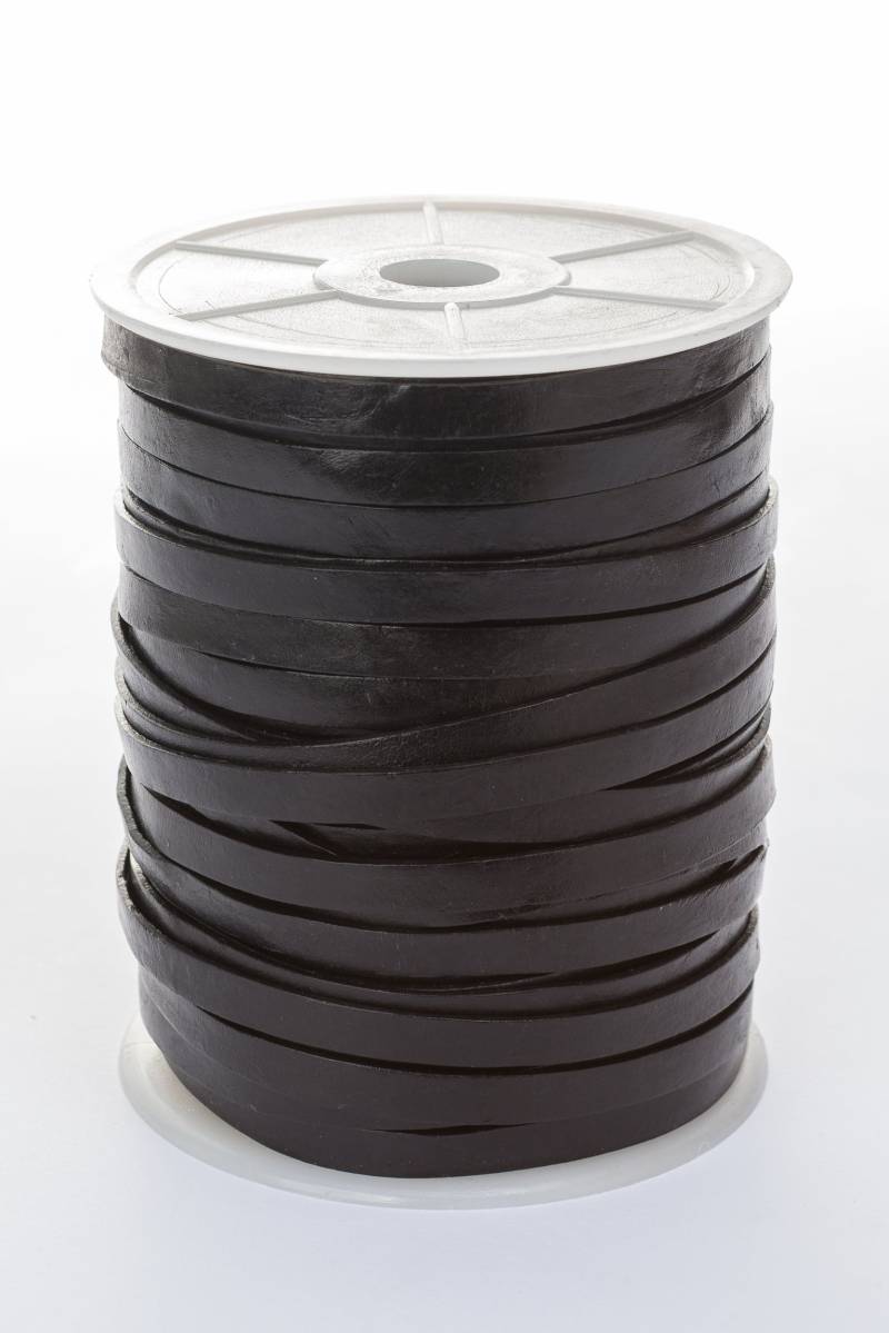 esnado Lederband flach, 7 mm x 1,5 mm - Schwarz esnado Lederband flach, 7 mm x 1,5 mm - Schwarz von Esnado