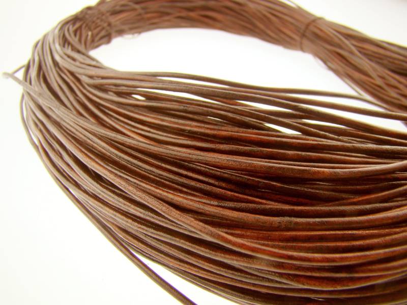 esnado Lederschnur 2mm in Antik Hellbraun – Echtes Rindsleder von Esnado