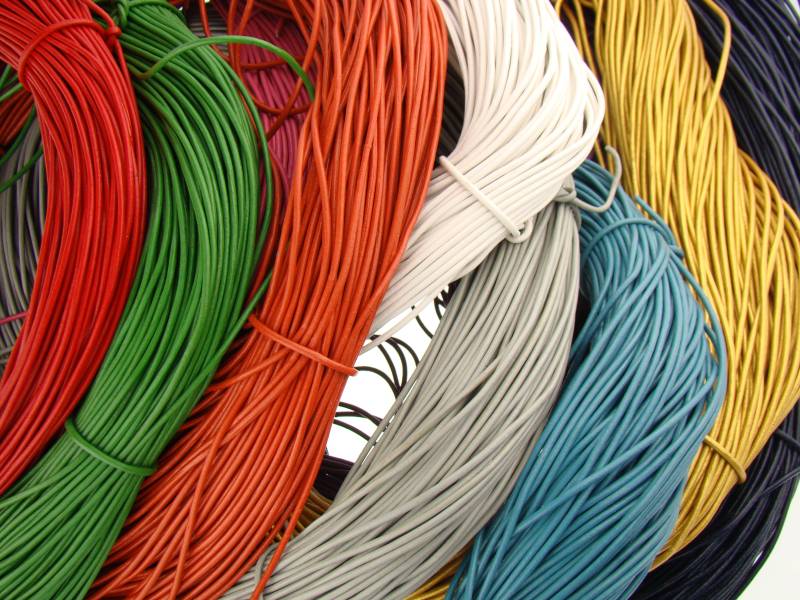 esnado Lederschnur 2mm in Blau – Echtes Rindsleder von Esnado