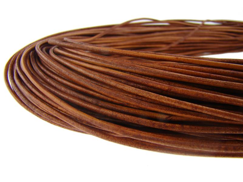 esnado Lederschnur 2mm in Naturbraun – Echtes Rindsleder esnado Lederschnur 2mm in Naturbraun – Echtes Rindsleder von Esnado