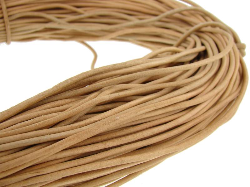 esnado Lederschnur 3 mm Natur - echtes Leder esnado Lederschnur 3 mm Natur - echtes Leder von Esnado