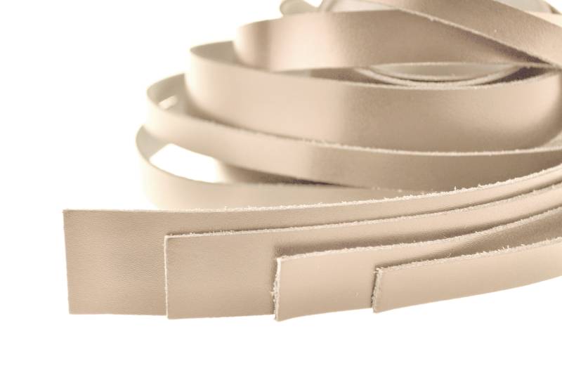 esnado flaches Lederband | Breite wählbar, Dicke ca. 1,5 mm | 1 m - Natur von Esnado