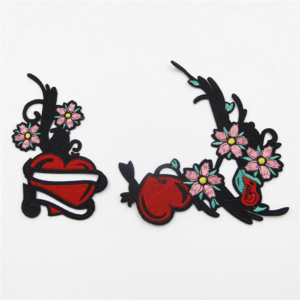 Blumen Herz Stickerei Aufnäher Schicke Applikation | 2 Stück von EsonfashionI