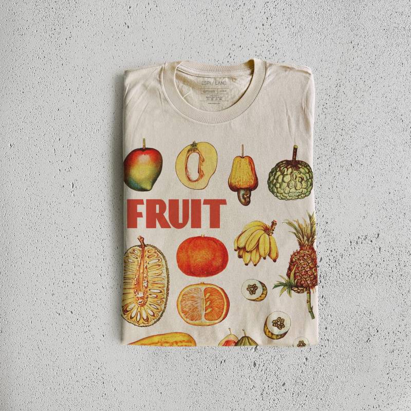 Retro Obst Grafik-T-Shirt | Vintage-Inspiriertes Unisex-T-Shirt von EspiLane