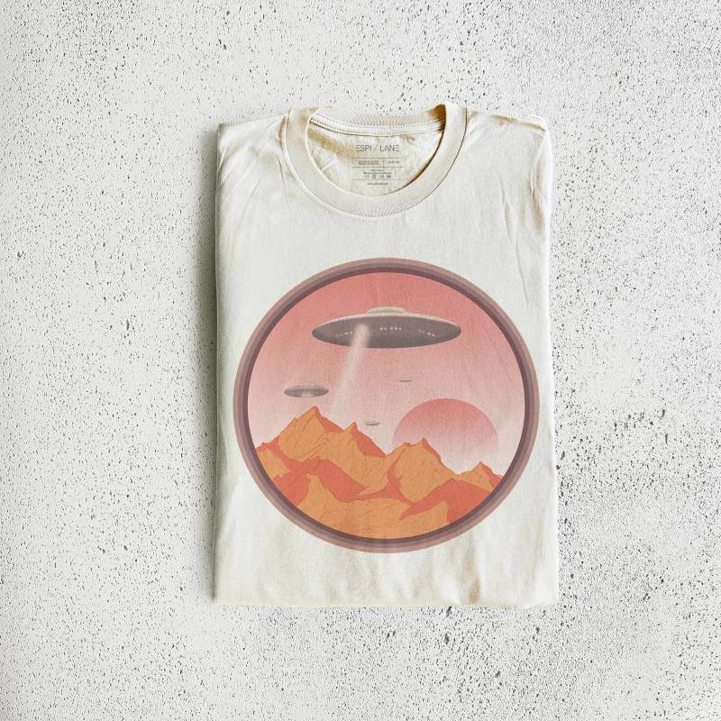 Ufo in The Mountains T-Shirt Von Espilane von EspiLane