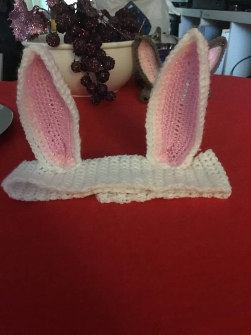 Hasen Ohren Stirnband, Gehäkeltes Ostermütze, Haube, Kostüm, Made To Be Order Hasen Ohren Stirnband, Gehäkeltes Ostermütze, Haube, Kostüm, Made To Be Order von EssenceofTranquility