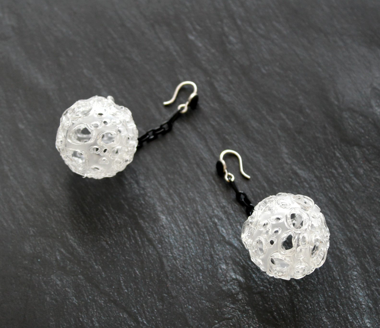 Ohrring, Kugelohrringe, 30 Mm Kugelanhänger, Leichte Ohrringe, Große Weiße Unigue Schmuck, Boho Schmuck Ohrring, Kugelohrringe, 30 Mm Kugelanhänger, Leichte Ohrringe, Große Weiße Unigue Schmuck, Boho Schmuck von EsseniaBoutique