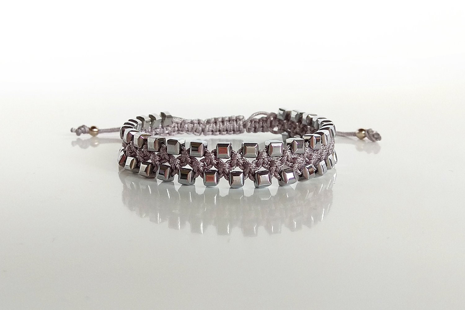 Silber Perlen Armband Für Mann Oder Frau, Herren Manschettenarmband, Aus Gewebten Edelstein, Hämatit Armband, Kordel Silber Perlen Armband Für Mann Oder Frau, Herren Manschettenarmband, Aus Gewebten Edelstein, Hämatit Armband, Kordel von EssensaJewellery
