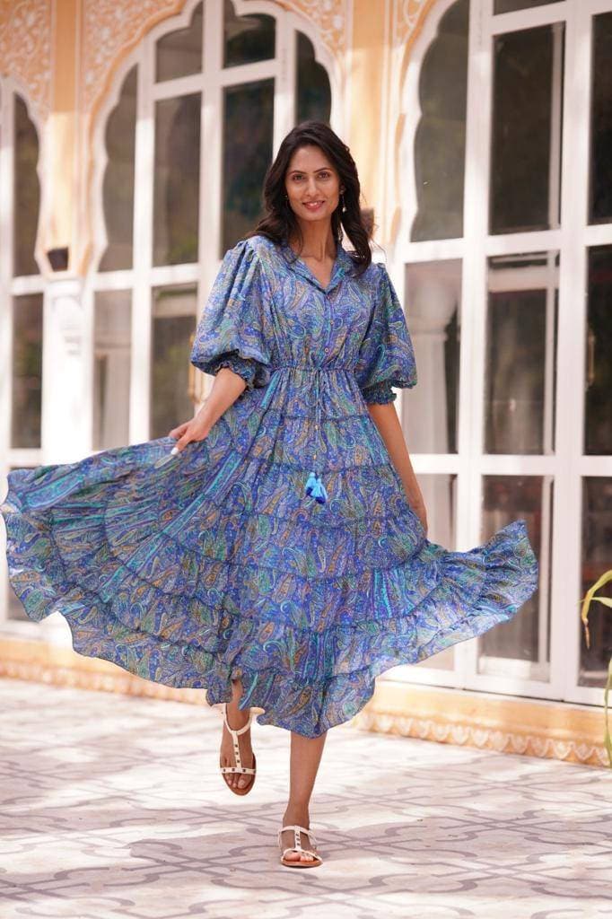 Midi Blau Paisley Seidenmischung Tier Boho Flowy Kleid Bunte Sommer Elegant Hochzeit High Tea Daywear Strand Casual Girly Chic von EssentialDesignsLDN