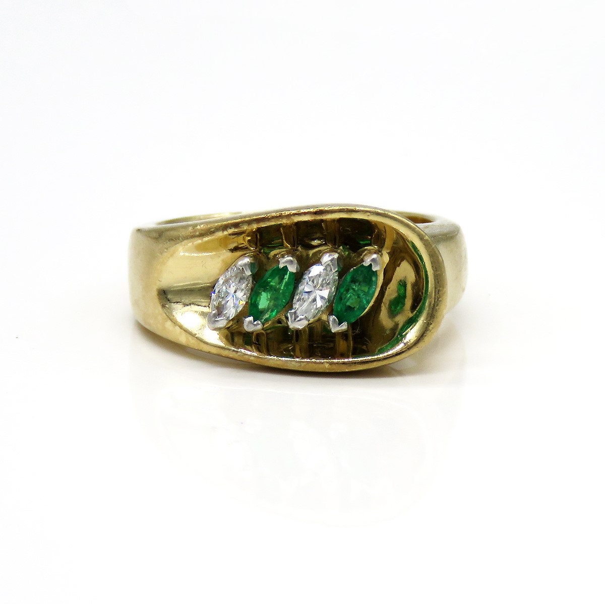 14K Gelbgold Platin Krappenfassung Diamant Smaragd Bandring von EssexRiverAntiques