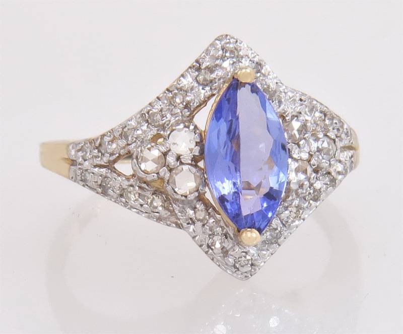 14K Two Tone Gold 1.56Ct Marquise Cut Tansanit & Cz Dinner Ring Größe 7.25 von EstateAntiqueJewelry