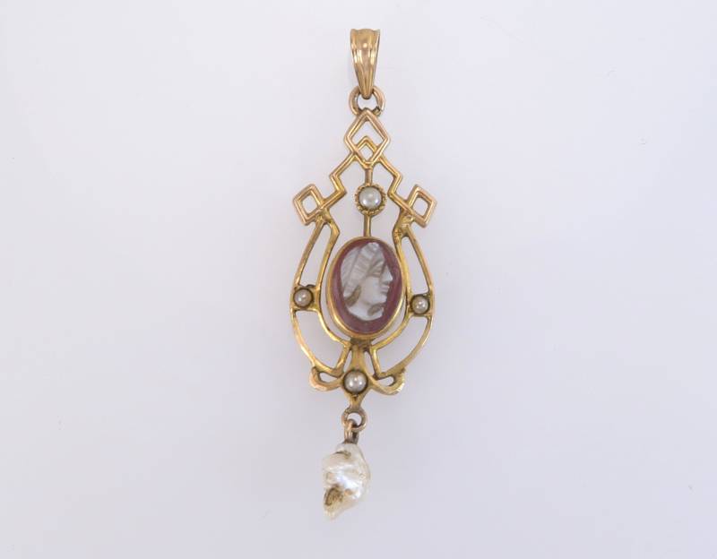 Antik Estate Art Deco 10K Gelbgold Lavaliere Saatperle & Kamee Anhänger von EstateAntiqueJewelry
