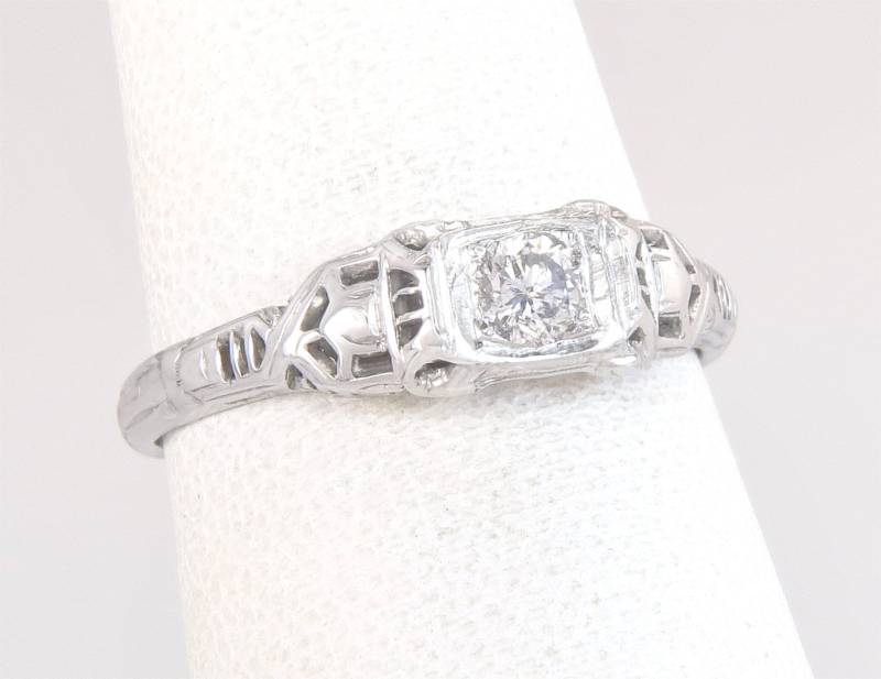 Antike .18Ct Echte Diamant 18K Weißgold Art-Deco-Verlobungsring Größe 6, 5 von EstateAntiqueJewelry