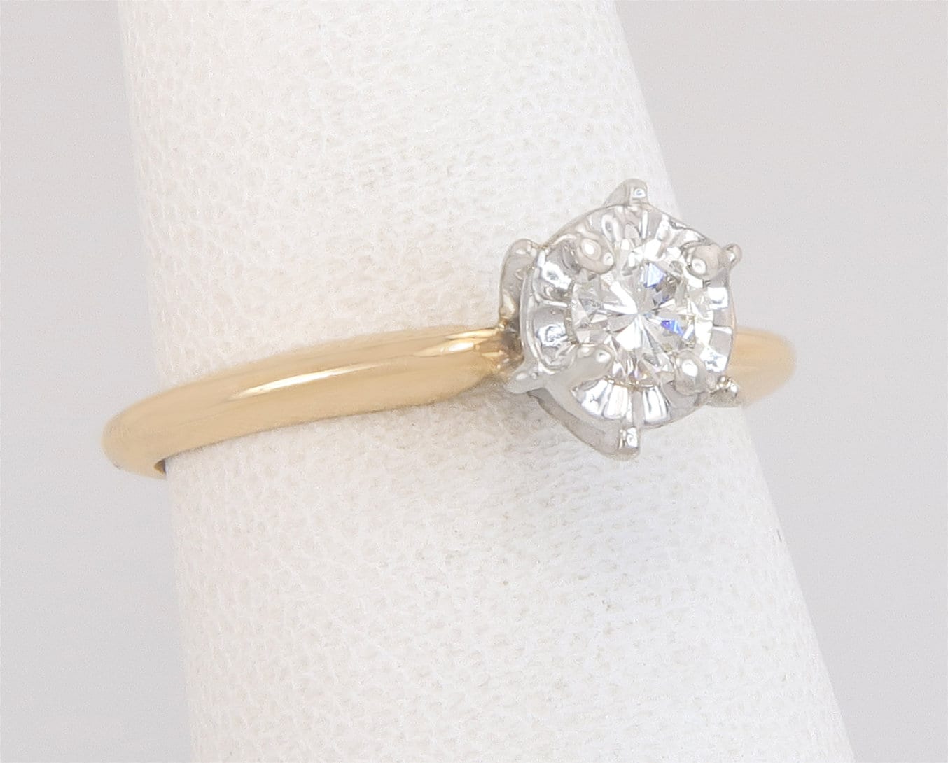 Antike .20Ct Echter Diamant 14K Zweifarbiges Gold Art Deco Verlobungsring Größe 7 von EstateAntiqueJewelry