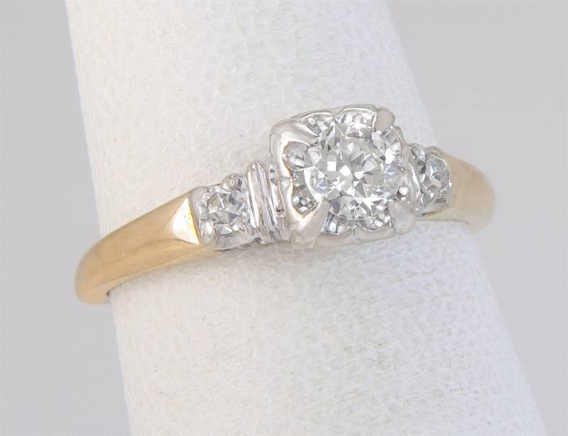 Antike .27Ct Echter Diamant 14K Zweifarbiges Gold Art-Deco-Verlobungsring Größe 5 von EstateAntiqueJewelry