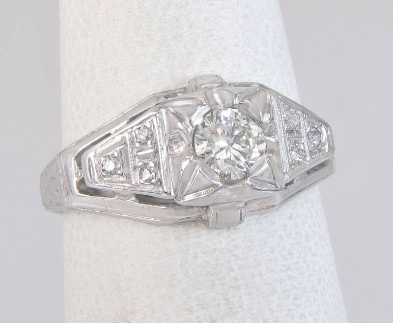Antike .32Ct Echter Diamant 18 Karat Weißgold Art-Deco-Verlobungsring Größe 4, 75 von EstateAntiqueJewelry