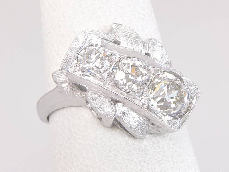 Antike 1.25Ct Diamant 14K Gold Drei Stein Art Deco Verlobungsring Größe 5, 25 von EstateAntiqueJewelry