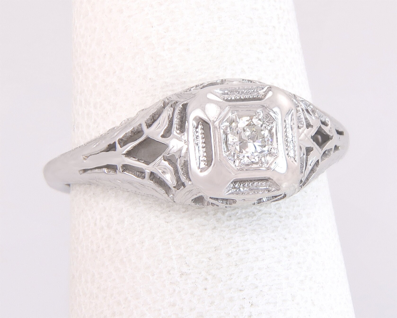 Antike 14K Weißgold .05Ct Echter Diamant Art-Deco-Verlobungsring Größe 6, 25 von EstateAntiqueJewelry