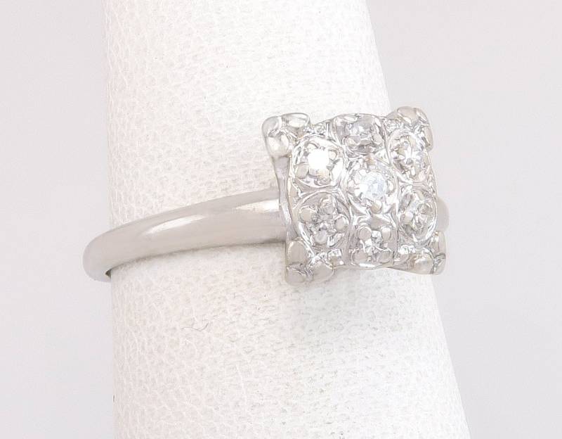 Antike 14K Weißgold .08Ct Echter Diamant Art-Deco-Verlobungsring Größe 5 von EstateAntiqueJewelry