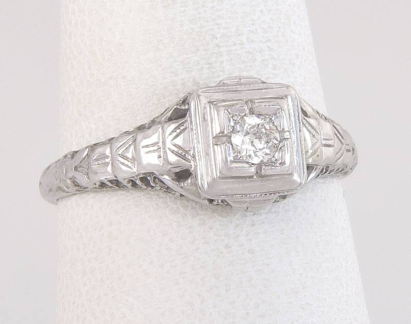 Antike 18K Weißgold Filigrane .08Ct Echten Diamant-Verlobungsring Größe 7, 5 von EstateAntiqueJewelry