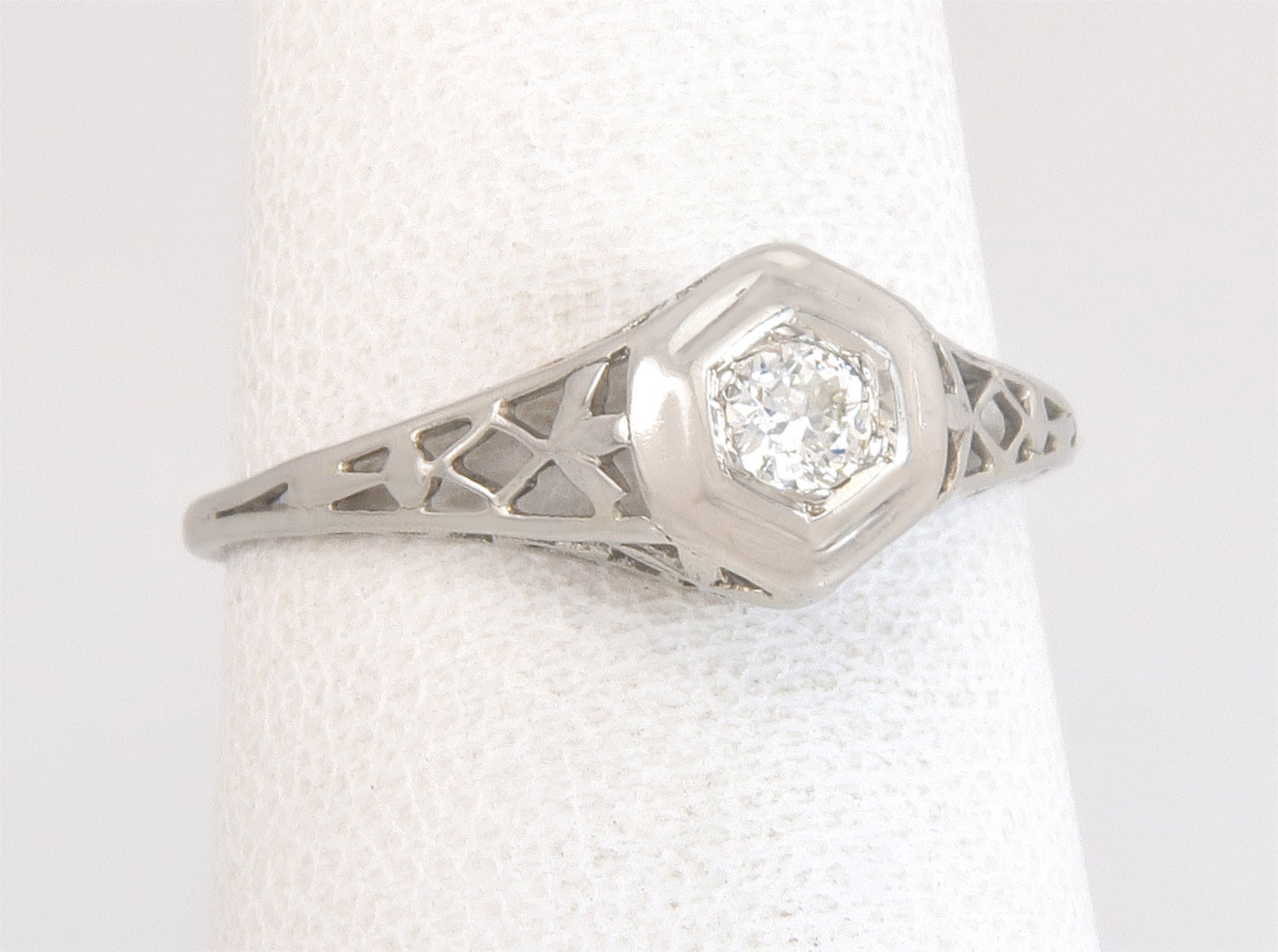 Antike Art-Deco .08Ct Echten Diamant 14K Weißgold Verlobungsring Größe 6, 25 von EstateAntiqueJewelry