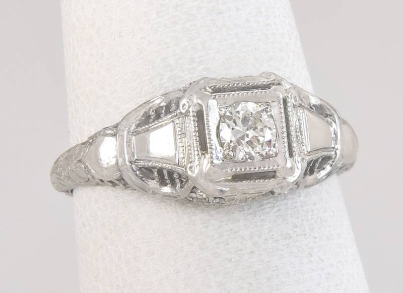 Antike Art-Deco .12Ct Echter Diamant 18K Weißgold Verlobungsring Größe 5, 75 von EstateAntiqueJewelry