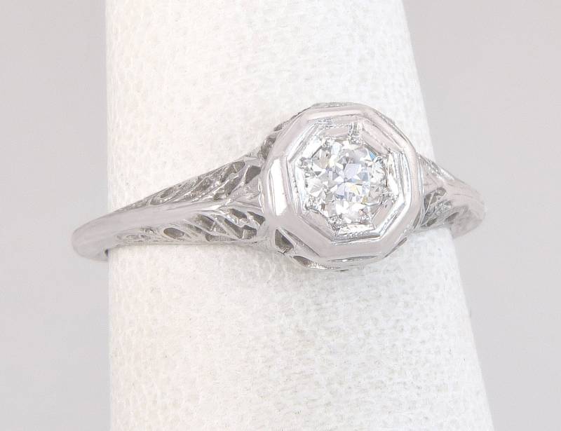 Antike Art-Deco .12Ct Echter Diamant 18K Weißgold Verlobungsring Größe 5 von EstateAntiqueJewelry