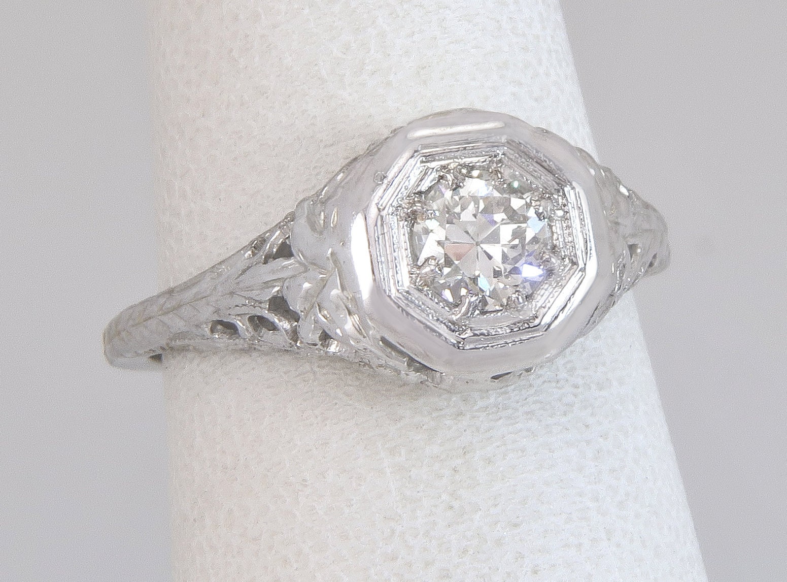 Antike Art-Deco .28Ct Echter Diamant 18K Weißgold Verlobungsring Größe 6, 25 von EstateAntiqueJewelry