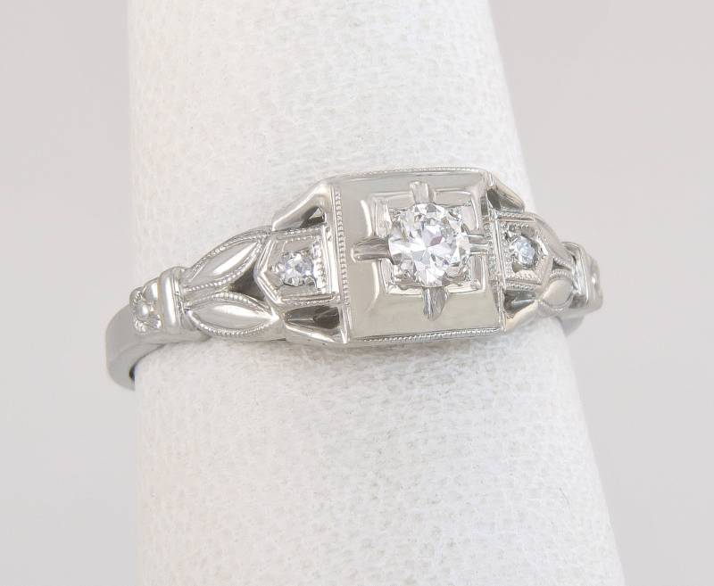 Antike Art-Deco.12Ct Echter Diamant 18K Weißgold Verlobungsring Größe 6, 25 von EstateAntiqueJewelry