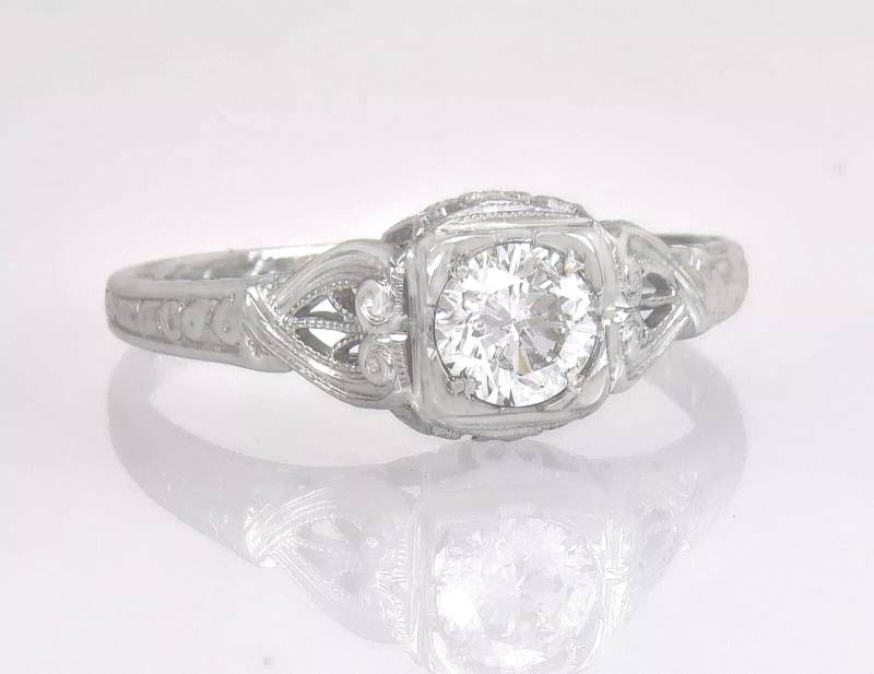 Antike Egl Zertifiziert .58Ct Echter Diamant 18K Weißgold Art Deco Ring Größe 8.25 von EstateAntiqueJewelry